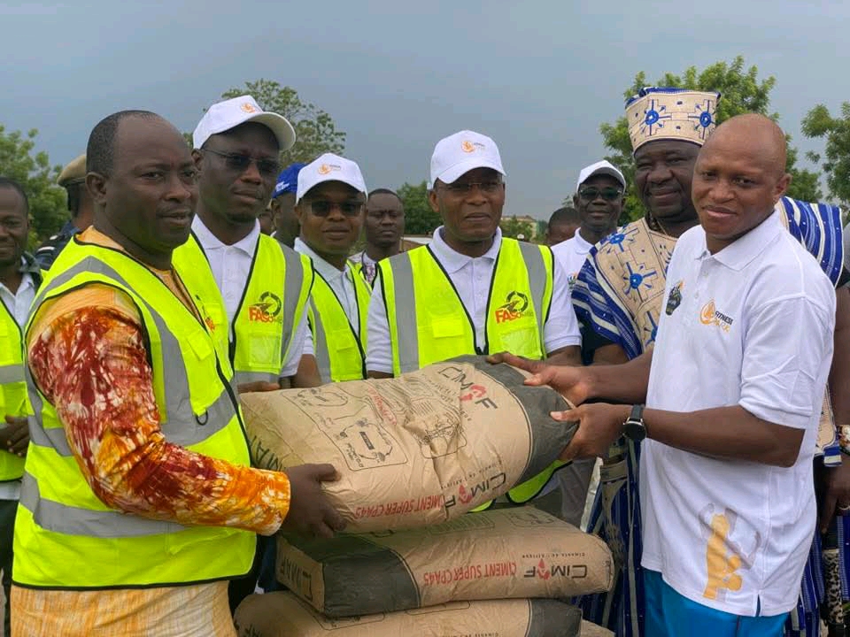 Région du Djôrô/Participation citoyenne : un don de 80 tonnes de ciment au profit de Faso Mêbo