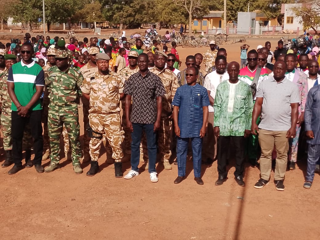 Immersion patriotique des classes intermédiaires dans le Ziro : plus de 5 700 élèves encadrés pour la première phase