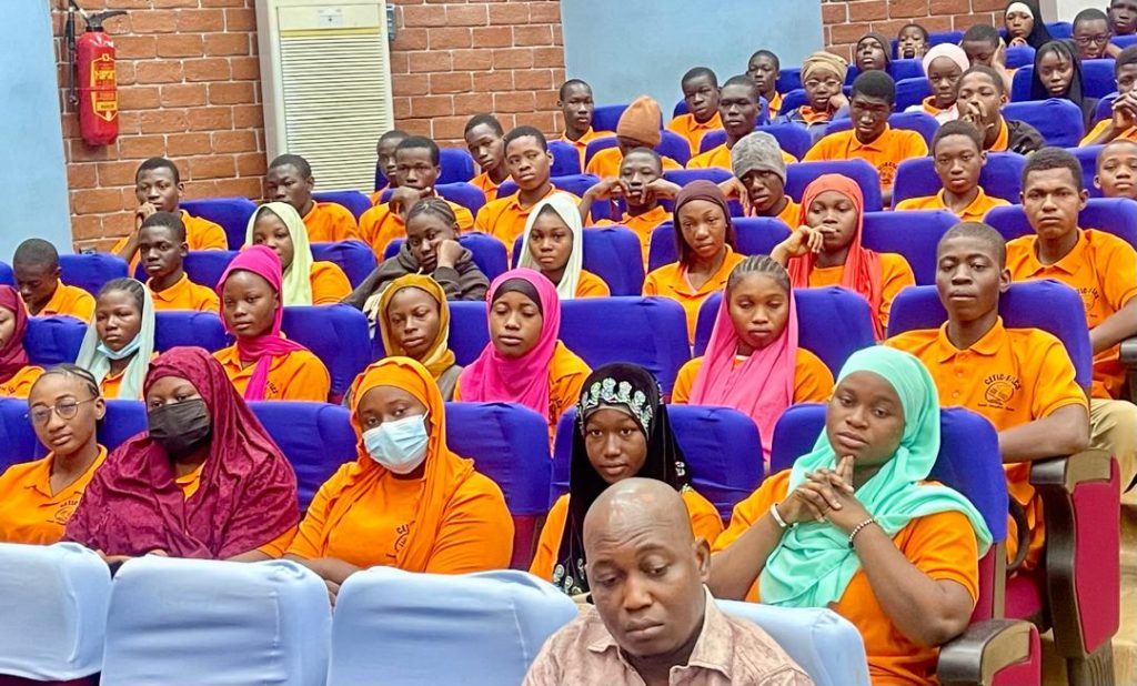 Ouagadougou : de jeunes acteurs du BTP réfléchissent aux villes de demain grâce au numérique